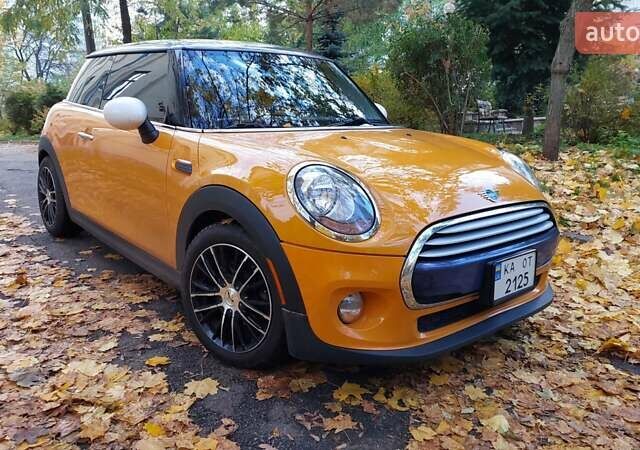 Оранжевый Мини Купер, объемом двигателя 1.5 л и пробегом 126 тыс. км за 11800 $, фото 7 на Automoto.ua