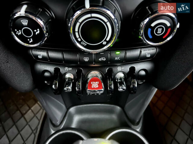 Помаранчевий Міні Cooper, об'ємом двигуна 1.5 л та пробігом 127 тис. км за 12800 $, фото 17 на Automoto.ua