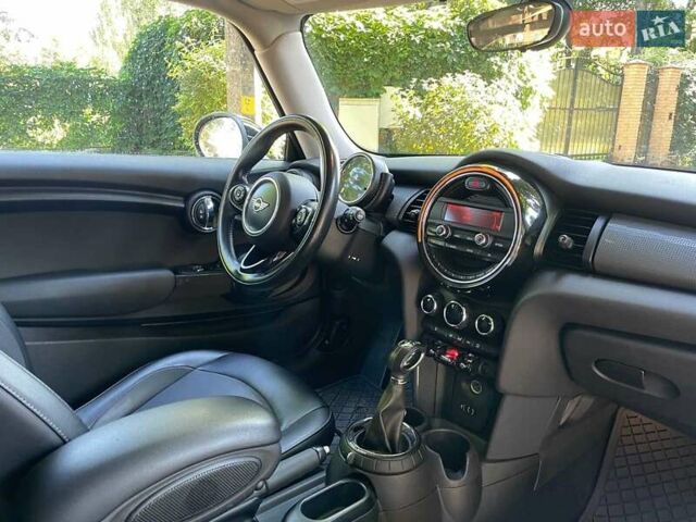 Помаранчевий Міні Cooper, об'ємом двигуна 1.5 л та пробігом 122 тис. км за 12490 $, фото 12 на Automoto.ua