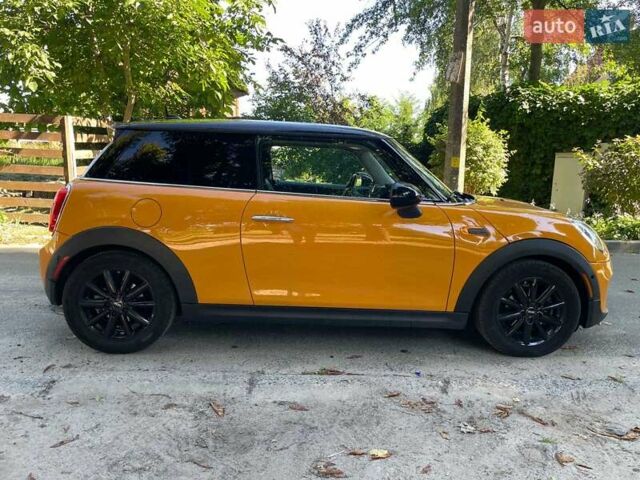Помаранчевий Міні Cooper, об'ємом двигуна 1.5 л та пробігом 122 тис. км за 12490 $, фото 11 на Automoto.ua