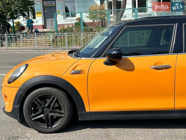 Помаранчевий Міні Cooper, об'ємом двигуна 1.5 л та пробігом 103 тис. км за 9490 $, фото 9 на Automoto.ua