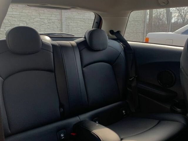 Помаранчевий Міні Cooper, об'ємом двигуна 1.5 л та пробігом 75 тис. км за 14500 $, фото 31 на Automoto.ua
