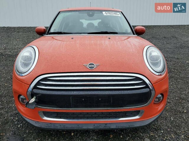Оранжевый Мини Купер, объемом двигателя 1.5 л и пробегом 98 тыс. км за 13500 $, фото 3 на Automoto.ua