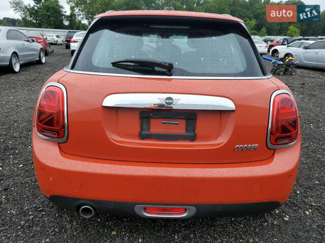 Оранжевый Мини Купер, объемом двигателя 1.5 л и пробегом 98 тыс. км за 13500 $, фото 4 на Automoto.ua