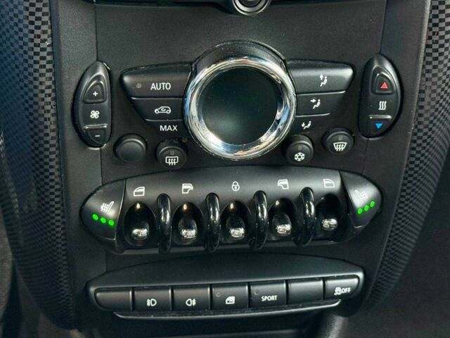 Белый Мини Кантримен, объемом двигателя 2 л и пробегом 189 тыс. км за 11500 $, фото 11 на Automoto.ua