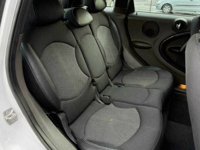 Белый Мини Кантримен, объемом двигателя 2 л и пробегом 189 тыс. км за 11500 $, фото 17 на Automoto.ua