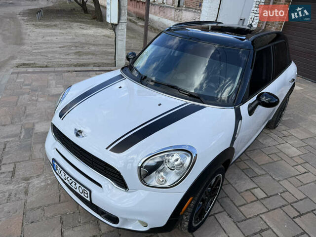 Білий Міні Кантрімен, об'ємом двигуна 1.6 л та пробігом 199 тис. км за 9800 $, фото 7 на Automoto.ua
