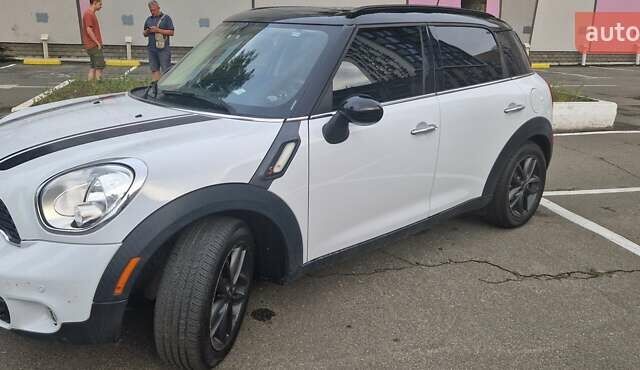 Білий Міні Кантрімен, об'ємом двигуна 1.6 л та пробігом 83 тис. км за 11400 $, фото 3 на Automoto.ua