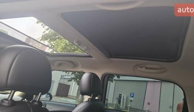 Білий Міні Кантрімен, об'ємом двигуна 1.6 л та пробігом 83 тис. км за 11400 $, фото 12 на Automoto.ua