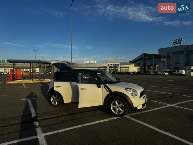 Білий Міні Кантрімен, об'ємом двигуна 1.6 л та пробігом 165 тис. км за 12500 $, фото 32 на Automoto.ua