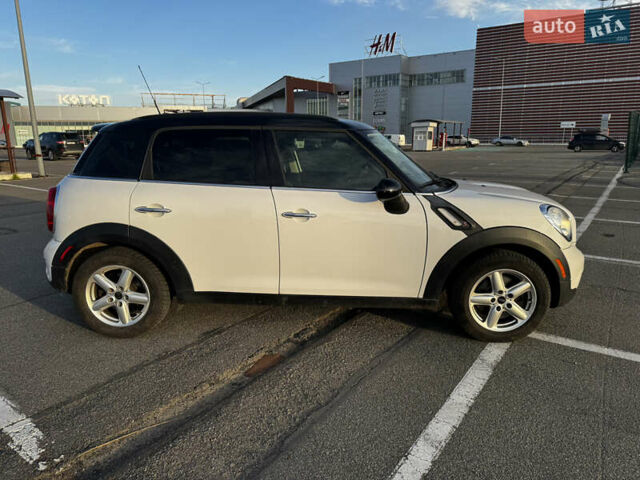 Білий Міні Кантрімен, об'ємом двигуна 1.6 л та пробігом 165 тис. км за 12500 $, фото 8 на Automoto.ua