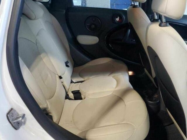 Белый Мини Кантримен, объемом двигателя 1.6 л и пробегом 102 тыс. км за 2000 $, фото 3 на Automoto.ua