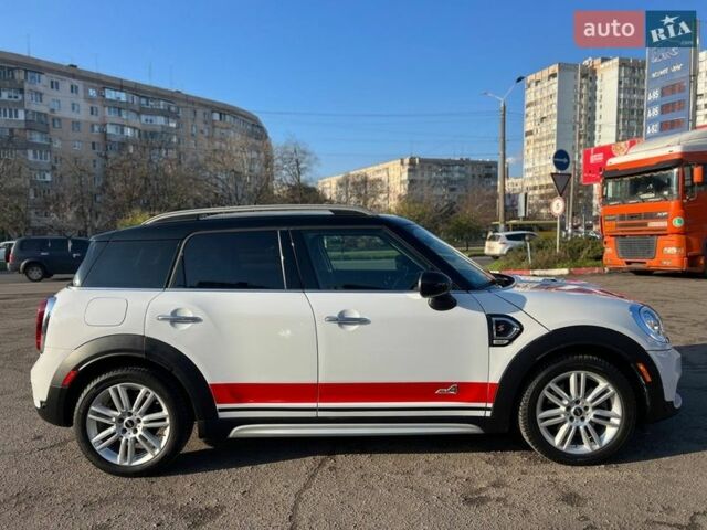 Белый Мини Кантримен, объемом двигателя 2 л и пробегом 65 тыс. км за 18900 $, фото 14 на Automoto.ua