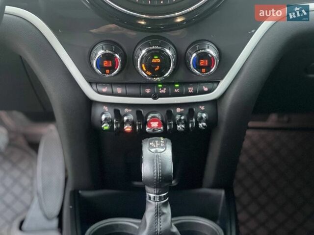 Белый Мини Кантримен, объемом двигателя 2 л и пробегом 92 тыс. км за 18500 $, фото 24 на Automoto.ua