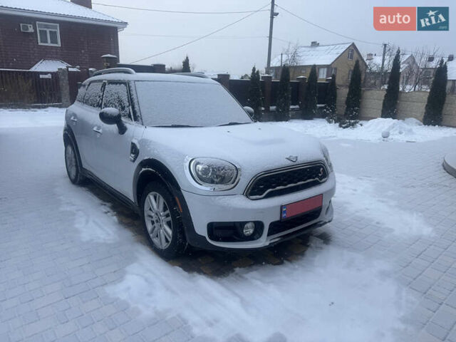 Белый Мини Кантримен, объемом двигателя 2 л и пробегом 92 тыс. км за 18900 $, фото 29 на Automoto.ua