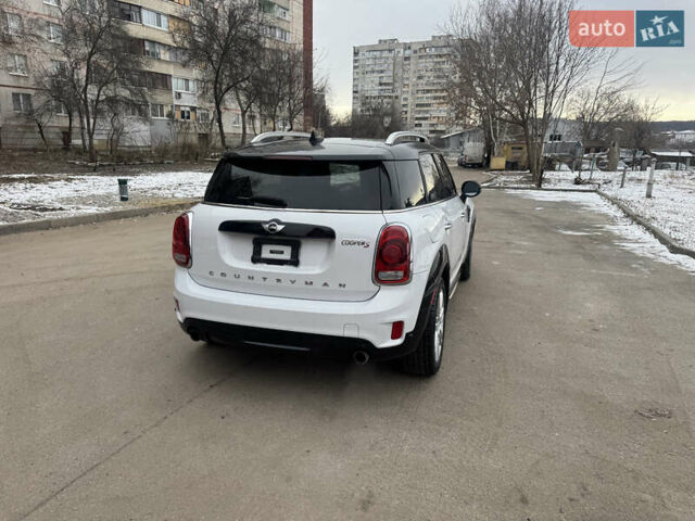 Белый Мини Кантримен, объемом двигателя 2 л и пробегом 92 тыс. км за 18900 $, фото 44 на Automoto.ua