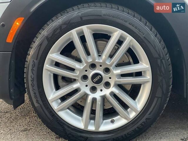 Белый Мини Кантримен, объемом двигателя 2 л и пробегом 92 тыс. км за 18500 $, фото 7 на Automoto.ua