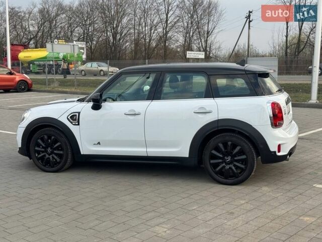 Белый Мини Кантримен, объемом двигателя 2 л и пробегом 73 тыс. км за 21500 $, фото 6 на Automoto.ua