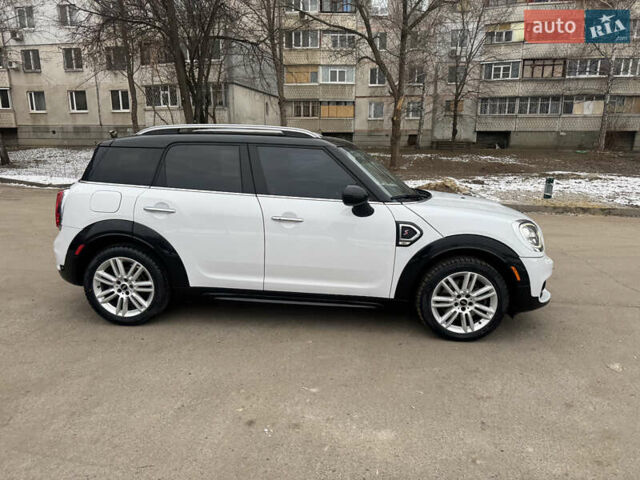 Белый Мини Кантримен, объемом двигателя 2 л и пробегом 92 тыс. км за 18900 $, фото 32 на Automoto.ua