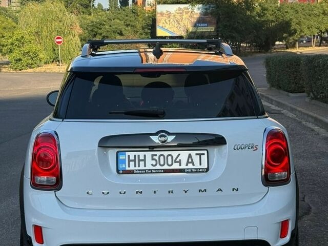 Белый Мини Кантримен, объемом двигателя 2 л и пробегом 87 тыс. км за 18700 $, фото 7 на Automoto.ua