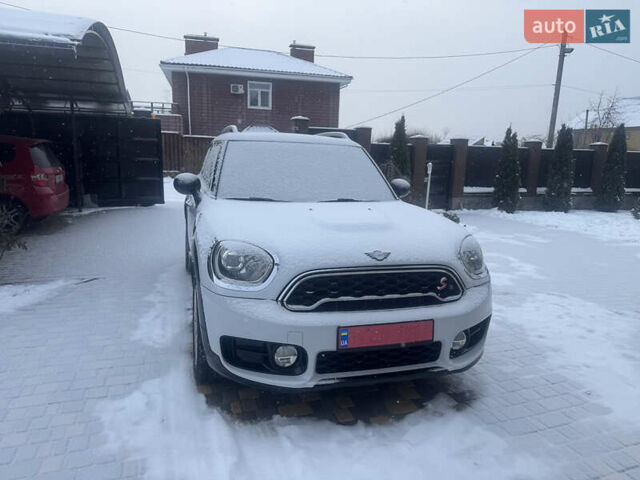 Белый Мини Кантримен, объемом двигателя 2 л и пробегом 92 тыс. км за 18900 $, фото 28 на Automoto.ua