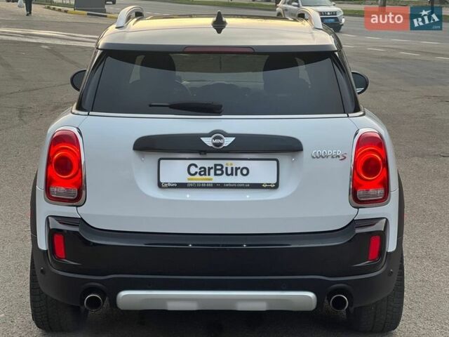 Белый Мини Кантримен, объемом двигателя 2 л и пробегом 92 тыс. км за 18500 $, фото 11 на Automoto.ua
