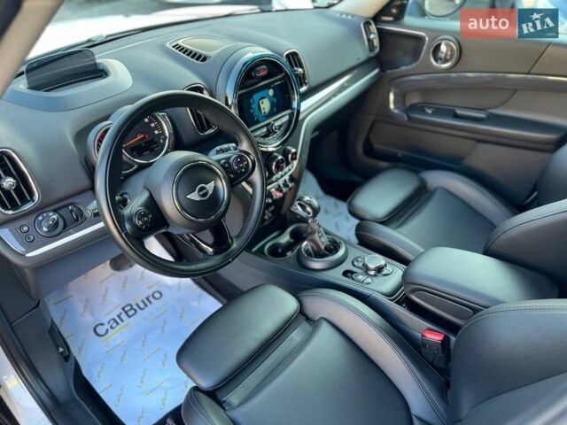 Белый Мини Кантримен, объемом двигателя 2 л и пробегом 65 тыс. км за 18900 $, фото 19 на Automoto.ua