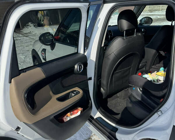 Білий Міні Кантрімен, об'ємом двигуна 2 л та пробігом 73 тис. км за 21500 $, фото 14 на Automoto.ua