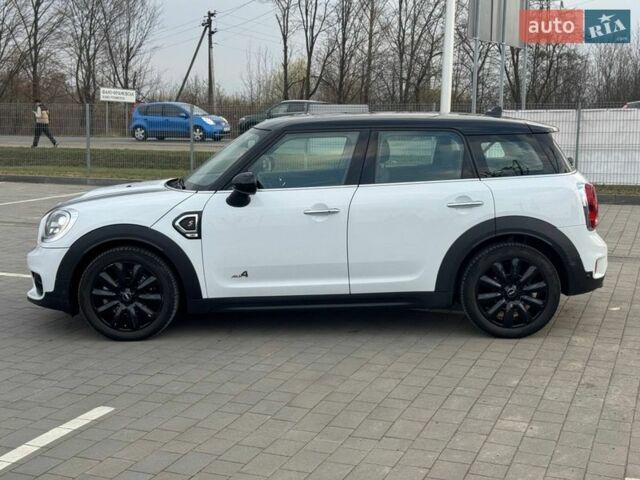 Белый Мини Кантримен, объемом двигателя 2 л и пробегом 73 тыс. км за 21500 $, фото 5 на Automoto.ua