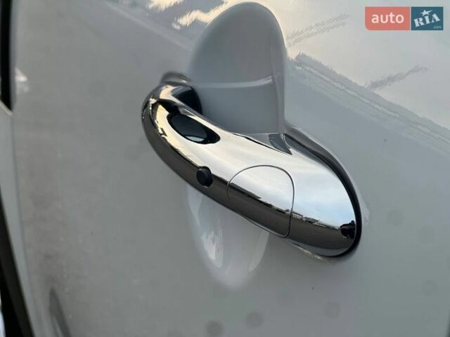 Белый Мини Кантримен, объемом двигателя 2 л и пробегом 92 тыс. км за 18500 $, фото 9 на Automoto.ua