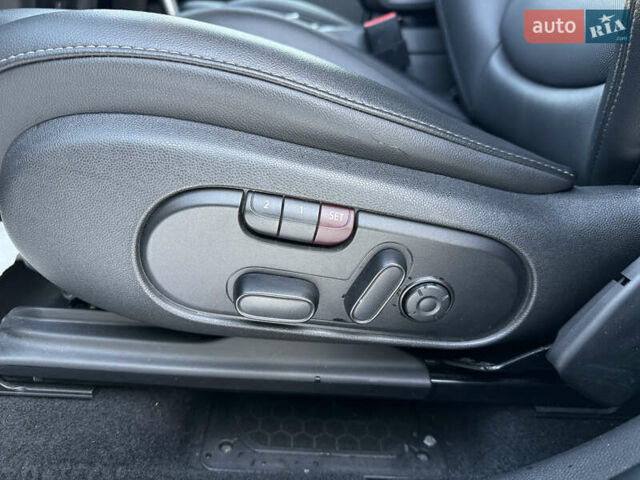 Белый Мини Кантримен, объемом двигателя 2 л и пробегом 171 тыс. км за 17500 $, фото 25 на Automoto.ua