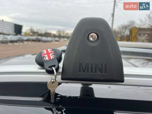 Білий Міні Кантрімен, об'ємом двигуна 2 л та пробігом 171 тис. км за 17500 $, фото 44 на Automoto.ua