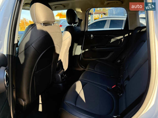 Белый Мини Кантримен, объемом двигателя 2 л и пробегом 170 тыс. км за 17999 $, фото 10 на Automoto.ua