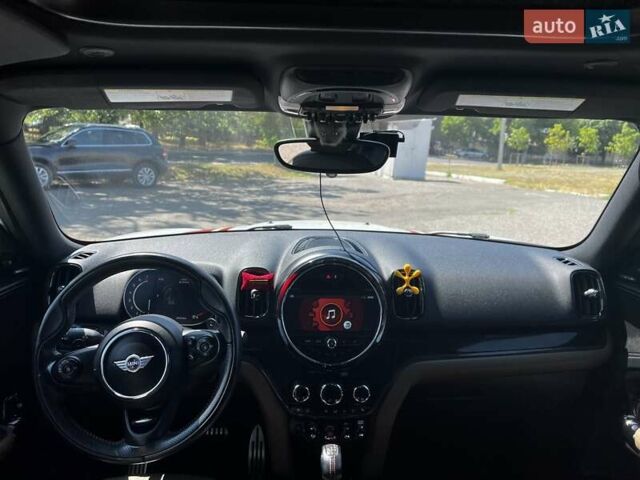 Белый Мини Кантримен, объемом двигателя 2 л и пробегом 73 тыс. км за 28000 $, фото 19 на Automoto.ua