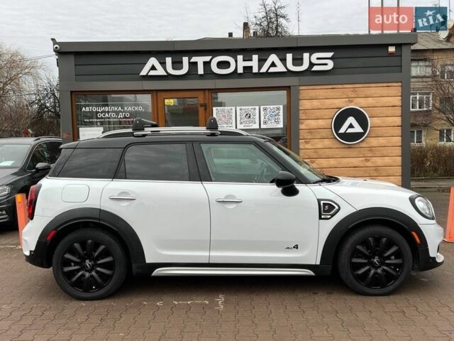 Білий Міні Кантрімен, об'ємом двигуна 2 л та пробігом 171 тис. км за 17500 $, фото 3 на Automoto.ua