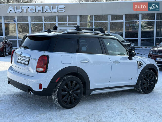 Белый Мини Кантримен, объемом двигателя 2 л и пробегом 171 тыс. км за 17500 $, фото 5 на Automoto.ua