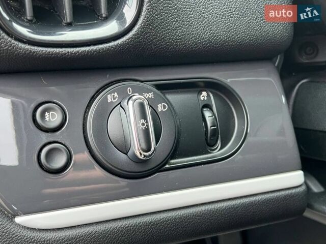 Білий Міні Кантрімен, об'ємом двигуна 2 л та пробігом 171 тис. км за 17500 $, фото 29 на Automoto.ua