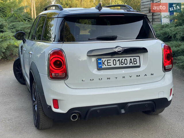 Білий Міні Кантрімен, об'ємом двигуна 2 л та пробігом 85 тис. км за 24500 $, фото 23 на Automoto.ua