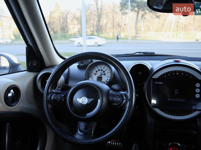 Белый Мини Кантримен, объемом двигателя 1.6 л и пробегом 170 тыс. км за 9900 $, фото 11 на Automoto.ua