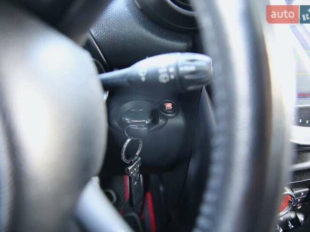 Белый Мини Кантримен, объемом двигателя 1.6 л и пробегом 170 тыс. км за 9900 $, фото 15 на Automoto.ua