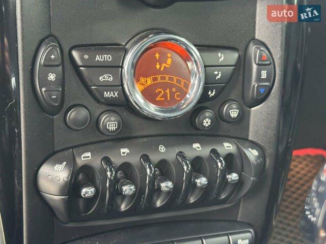 Белый Мини Кантримен, объемом двигателя 1.6 л и пробегом 77 тыс. км за 12800 $, фото 31 на Automoto.ua