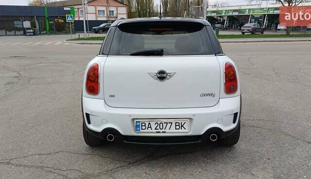 Белый Мини Кантримен, объемом двигателя 1.6 л и пробегом 209 тыс. км за 10400 $, фото 5 на Automoto.ua