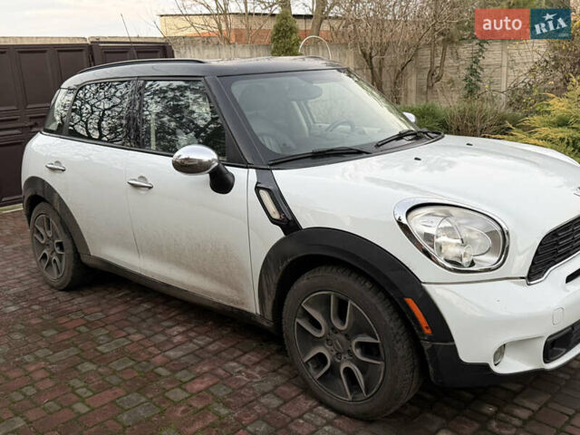 Белый Мини Кантримен, объемом двигателя 1.6 л и пробегом 160 тыс. км за 11000 $, фото 1 на Automoto.ua