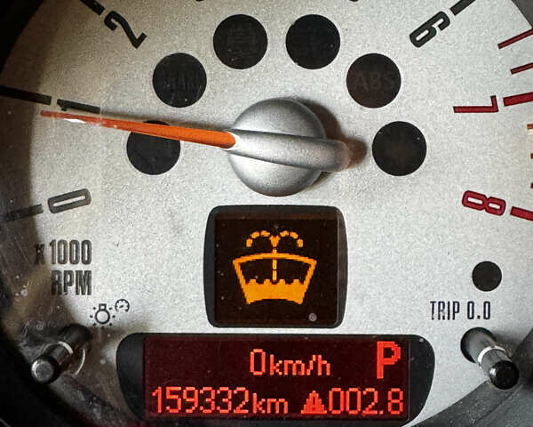 Белый Мини Кантримен, объемом двигателя 1.6 л и пробегом 160 тыс. км за 9900 $, фото 19 на Automoto.ua