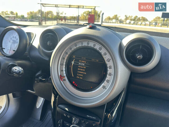 Белый Мини Кантримен, объемом двигателя 1.6 л и пробегом 120 тыс. км за 9999 $, фото 27 на Automoto.ua