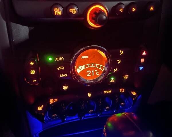 Белый Мини Кантримен, объемом двигателя 1.6 л и пробегом 290 тыс. км за 10800 $, фото 32 на Automoto.ua