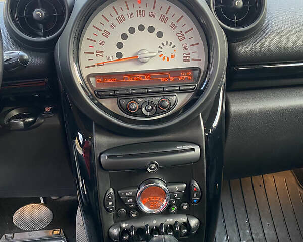 Белый Мини Кантримен, объемом двигателя 1.6 л и пробегом 155 тыс. км за 10800 $, фото 22 на Automoto.ua