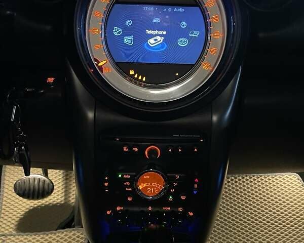 Белый Мини Кантримен, объемом двигателя 1.6 л и пробегом 290 тыс. км за 10800 $, фото 20 на Automoto.ua