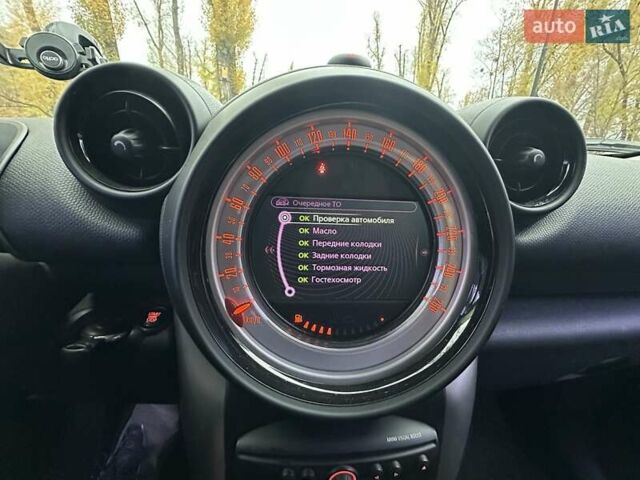 Белый Мини Кантримен, объемом двигателя 2 л и пробегом 185 тыс. км за 12250 $, фото 49 на Automoto.ua