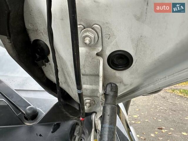 Белый Мини Кантримен, объемом двигателя 2 л и пробегом 185 тыс. км за 12250 $, фото 21 на Automoto.ua